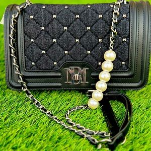 Badgley mischka black crossbody